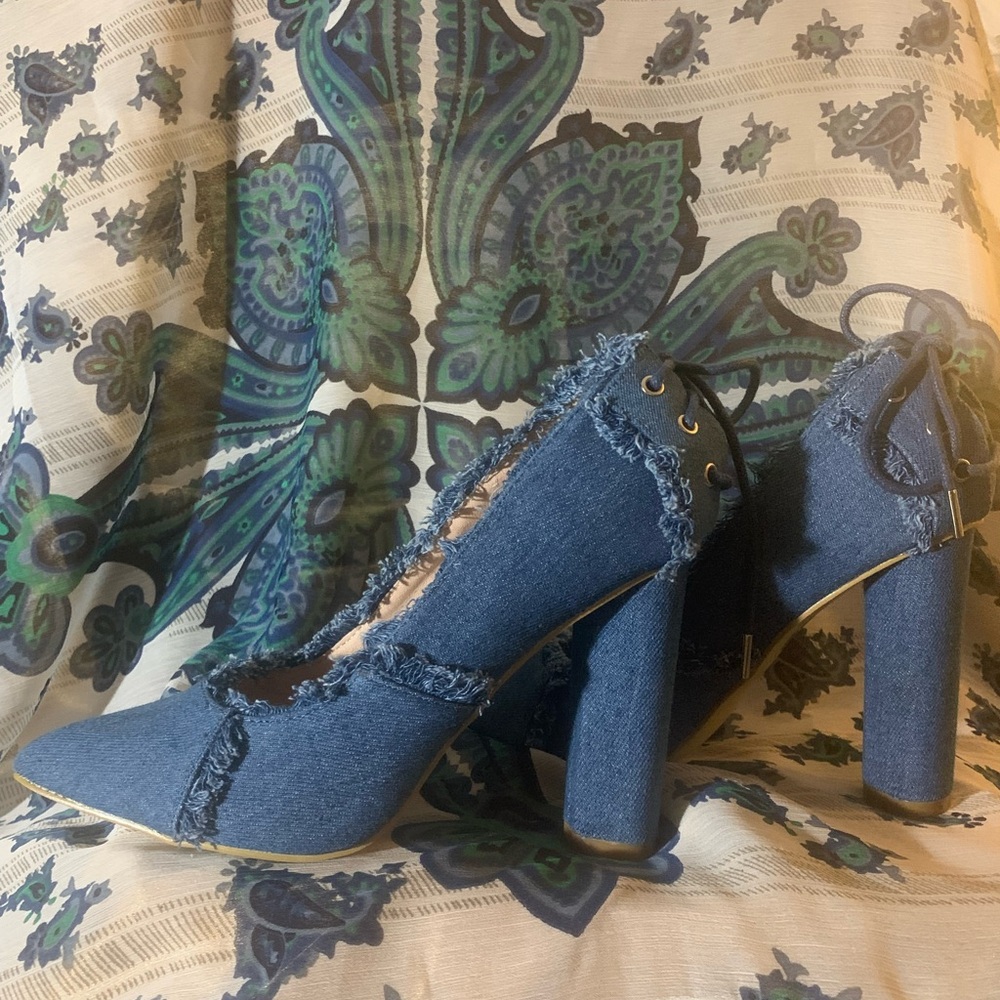 Women’s Shoes